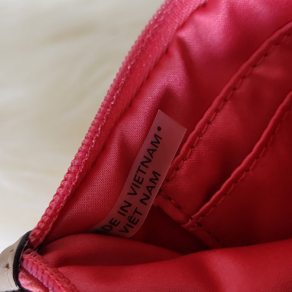 Cute Coach Red Signature Chalk Leather Top Zip Wristlet Wallet ♥️🤍 - Picture 10 of 13